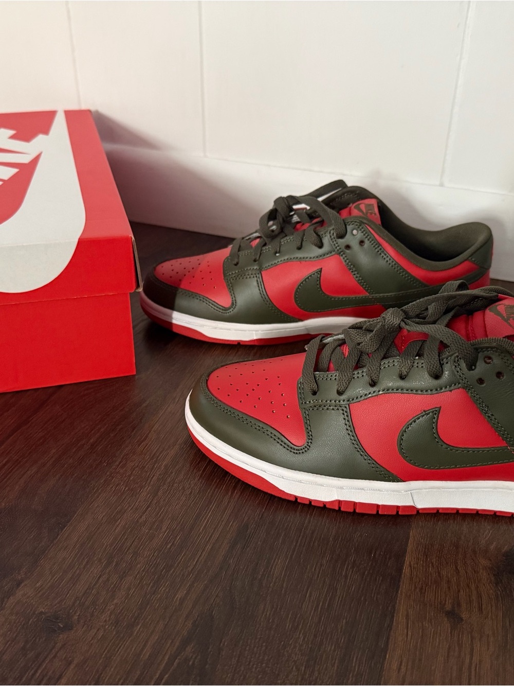 Nike Men’s Low-Top Sneakers in Red and Olive